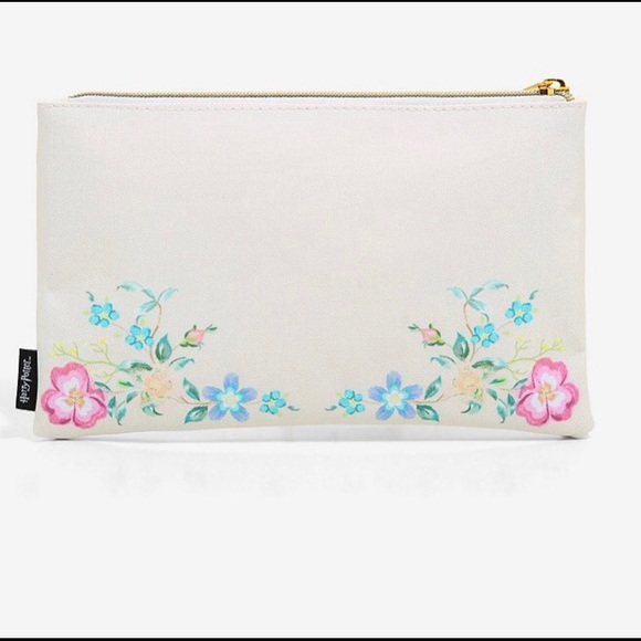 ⬇️ price drop ⬇️Loungefly Harry Potter Deathly Hallows Gold Floral Makeup Bag - Picture 4 of 10